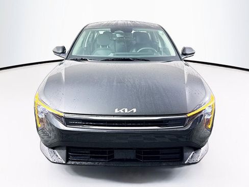New 2026 Kia K4 LXS image 2