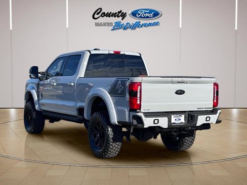 New 2026 Ford F250 Lariat w/ Black Appearance Package AWD/4WD image 14