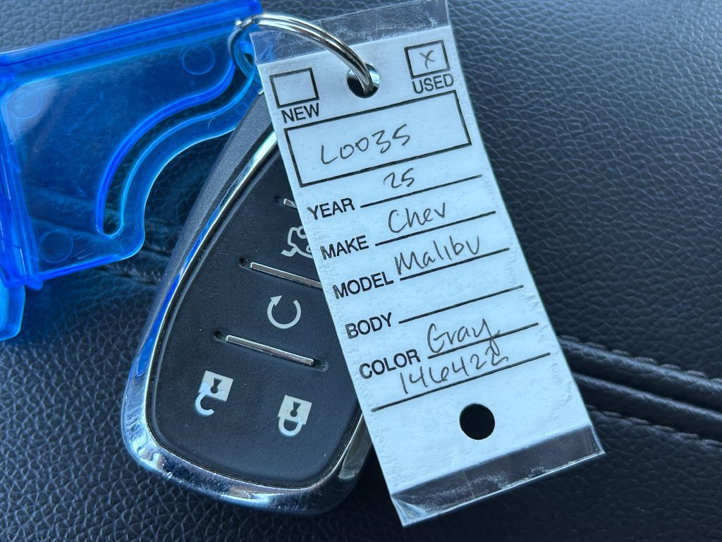 Used 2025 Chevrolet Malibu LT FWD image 36