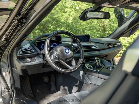 Used 2015 BMW i8 AWD/4WD image 21