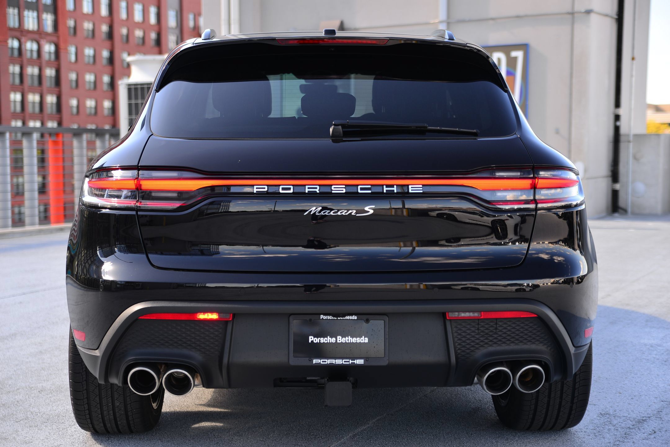Certified 2026 Porsche Macan S AWD/4WD image 10