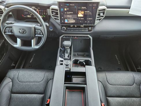 Used 2024 Toyota Tundra Limited AWD/4WD image 27