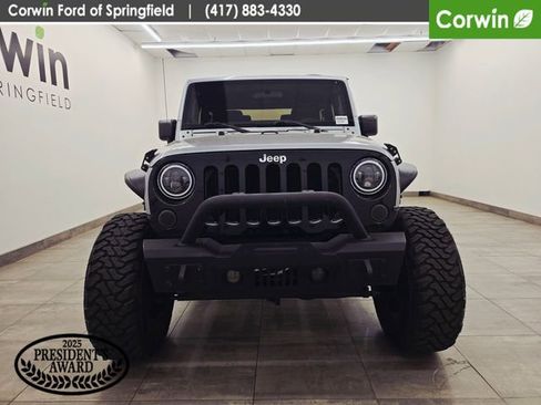 Used 2013 Jeep Wrangler Sport AWD/4WD image 7