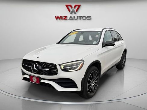 Used 2021 Mercedes-Benz GLC 300 4MATIC w/ AMG Line image 1