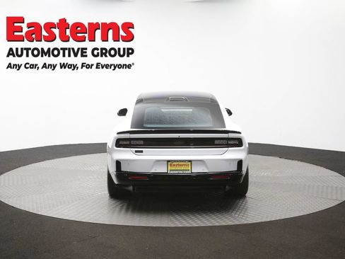 Used 2024 Dodge Charger Daytona Scat Pack w/ Plus Group AWD/4WD image 38