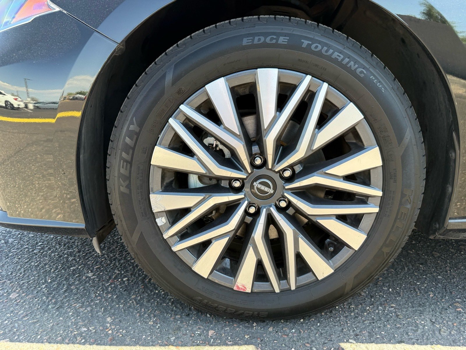 Used 2025 Nissan Altima 2.5 SV FWD image 11