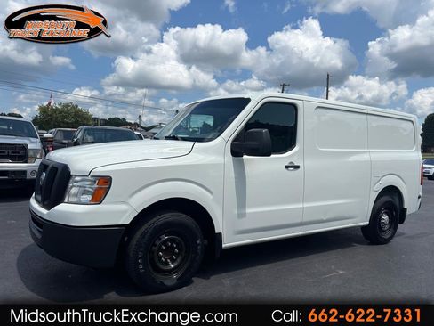 Used 2020 Nissan NV 2500 SV RWD image 1