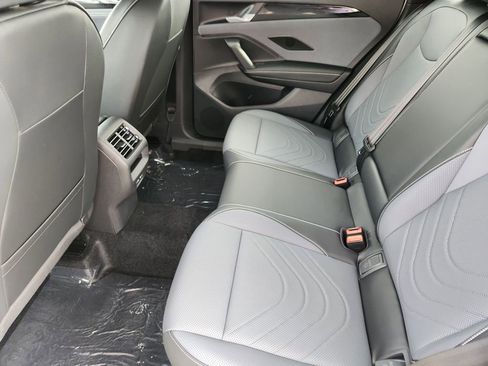 New 2026 Volkswagen Tiguan SE R-Line image 18