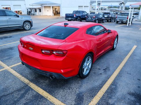 Used 2020 Chevrolet Camaro LT image 8