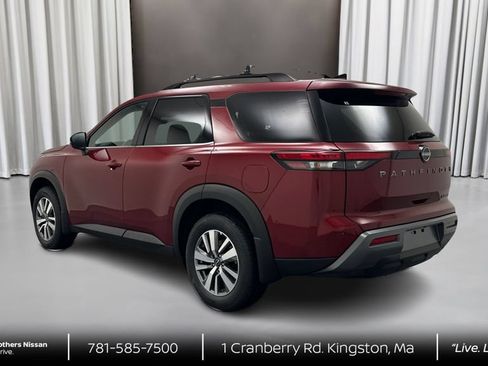 New 2026 Nissan Pathfinder SL AWD/4WD image 7