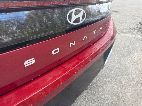 New 2026 Hyundai Sonata Limited FWD image 11