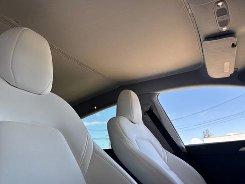 Used 2023 Tesla Model Y Long Range AWD/4WD image 15