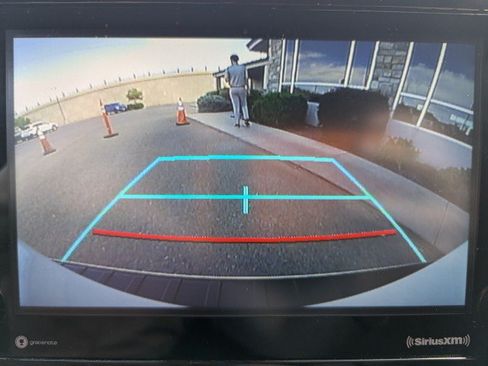 Used 2020 Toyota Corolla SE w/ Carpet Mat Package FWD image 19