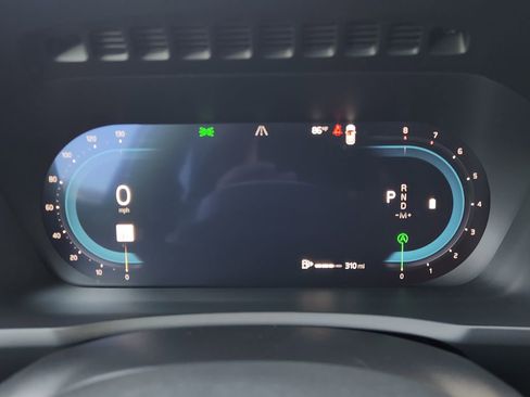 Used 2025 Volvo XC90 B6 Plus AWD/4WD image 15