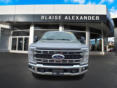 Used 2023 Ford F350 XLT w/ Snow Plow Prep Package AWD/4WD image 9