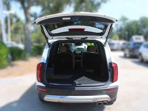 Used 2020 Kia Telluride SX FWD image 11