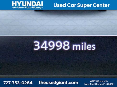 Used 2024 Nissan Pathfinder Platinum FWD image 45