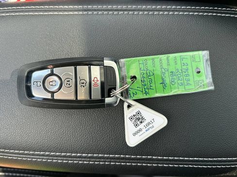 Used 2025 Ford Escape SE w/ PHEV Premium Package FWD image 29