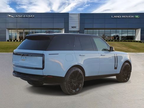 New 2026 Land Rover Range Rover SE AWD/4WD image 3