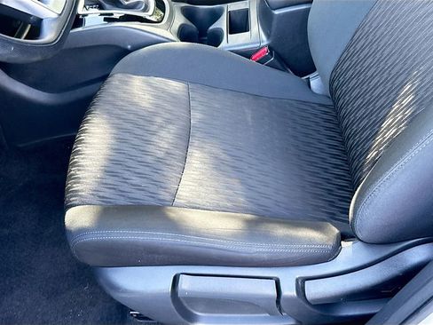 Used 2020 Nissan Rogue S image 21