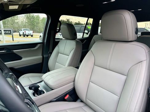 New 2026 GMC Acadia Elevation w/ Elevation Premium Package image 8