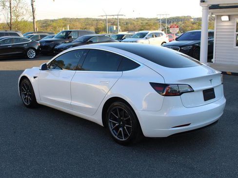 Used 2020 Tesla Model 3 Standard Range Plus RWD image 4