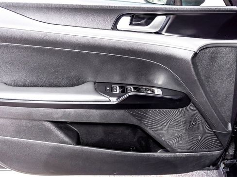 Used 2023 Kia K5 LXS image 10