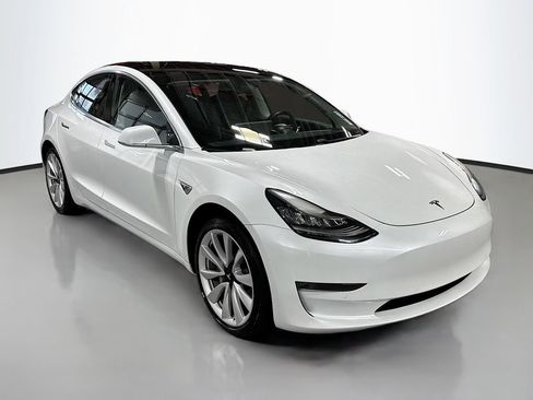 Used 2018 Tesla Model 3 Long Range image 3