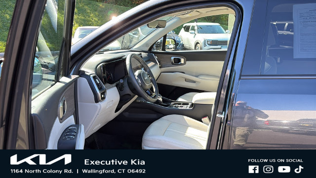 Certified 2023 Kia Sorento X-Line EX AWD/4WD image 10
