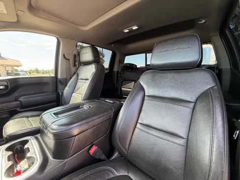 Used 2020 GMC Sierra 1500 Denali w/ Denali Ultimate Package AWD/4WD image 24