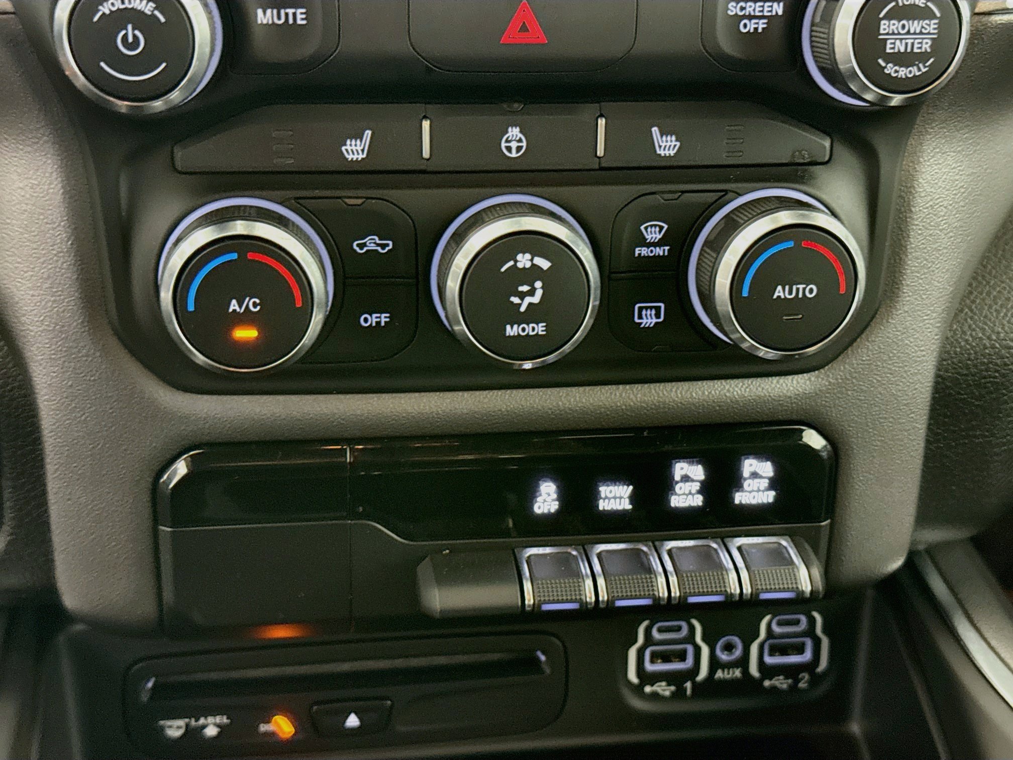 Used 2019 RAM 1500 Big Horn AWD/4WD image 16