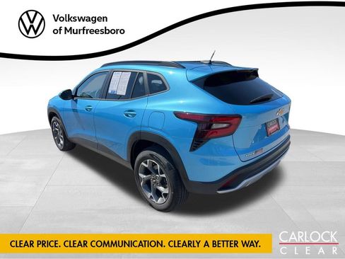 Used 2025 Chevrolet Trax LT w/ Driver Confidence Package FWD image 6