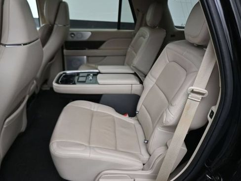 Used 2020 Lincoln Navigator Reserve w/ Luxury Package AWD/4WD image 20