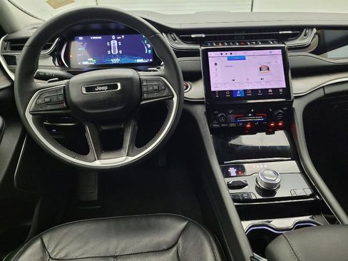 Used 2022 Jeep Grand Cherokee Limited 4xe image 22