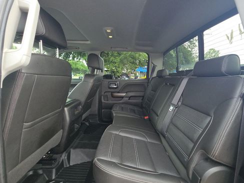 Used 2019 GMC Sierra 2500 Denali w/ Duramax Plus Package AWD/4WD image 17