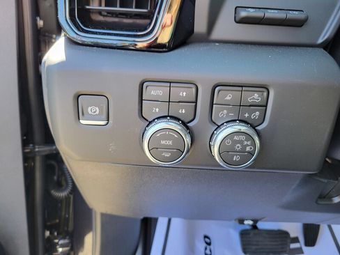 New 2026 GMC Sierra 2500 AT4 w/ AT4 Premium Plus Package image 13