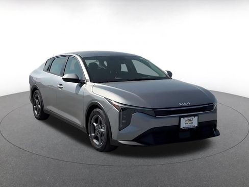 Used 2026 Kia K4 FWD image 3
