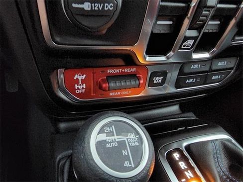 New 2022 Jeep Wrangler Unlimited Rubicon 4xe w/ Cold Weather Group image 18