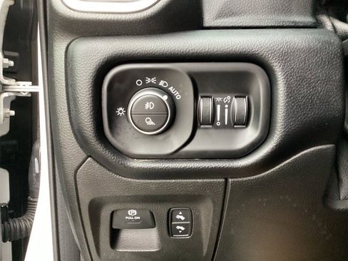 Used 2019 RAM 1500 Big Horn image 50
