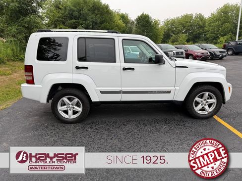 Used 2012 Jeep Liberty Limited w/ Comfort/Convenience Group AWD/4WD image 4