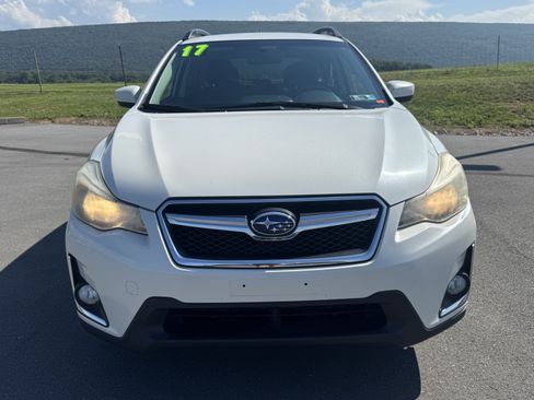 Used 2017 Subaru Crosstrek 2.0i Premium AWD/4WD image 9