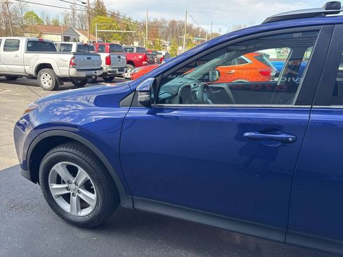 Used 2014 Toyota RAV4 XLE AWD/4WD image 4