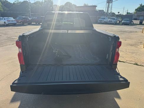 Used 2021 Chevrolet Silverado 1500 LTZ w/ Z71 Off-Road Package AWD/4WD image 18
