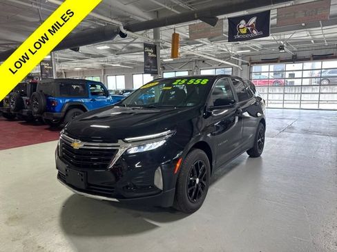 Used 2023 Chevrolet Equinox LT AWD/4WD image 1