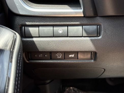 Certified 2026 Nissan Rogue SV AWD/4WD image 19