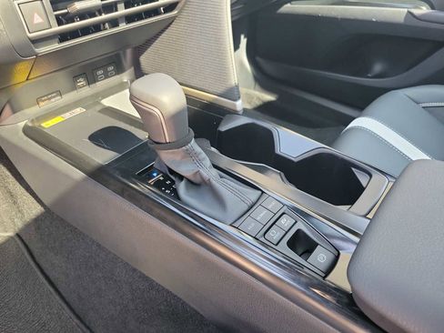 Used 2026 Toyota Camry SE w/ Convenience Package image 13