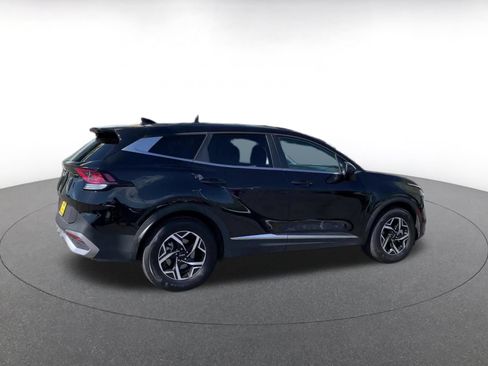 Used 2025 Kia Sportage LX FWD image 15