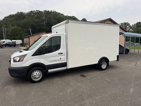Used 2022 Ford Transit 350 DRW RWD image 5