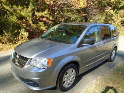Used 2016 Dodge Grand Caravan SE w/ Quick Order Package 29E SE