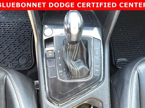 Used 2021 Volkswagen Tiguan SE R-Line image 21